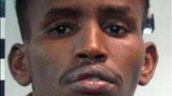 "Să aruncăm în aer bisericile din Italia". Somalezul arestat la Bari, afiliat ISIS