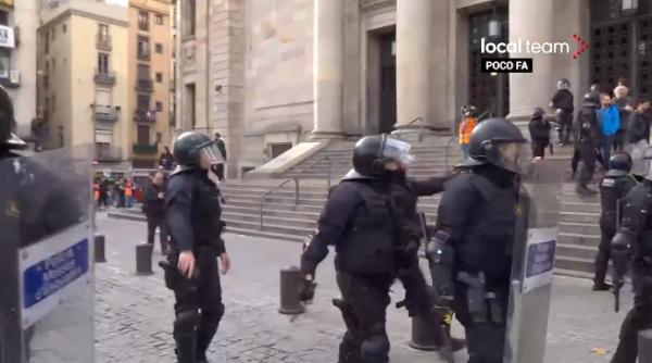 Spania. Mii de separatişti catalani au ieșit în stradă