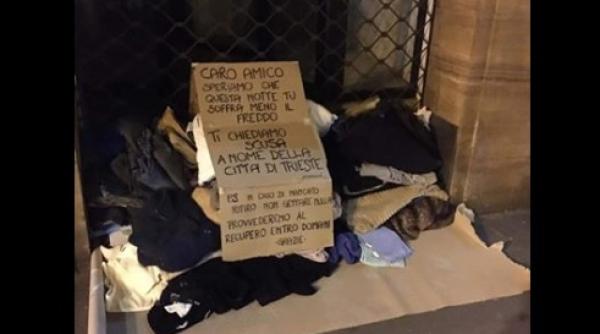 Italia. Un viceprimar a aruncat la gunoi lucrurile unui român sărac. Reacția localnicilor