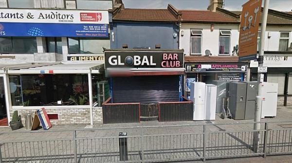 Marea Britanie. Trei ROMÂNI au BĂTUT un conațional până și-a dat ultima suflare