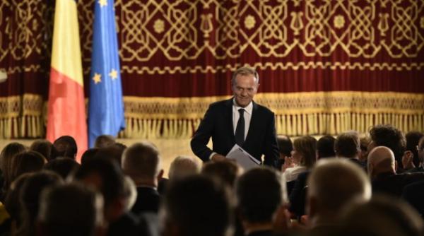 Românul care i-a tradus discursul lui Donald Tusk