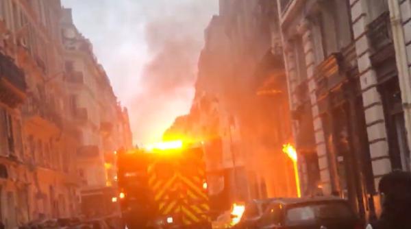 Dezastru în centrul Parisului. EXPLOZII în capitala Franței. Clădiri distruse sau avariate! VIDEO