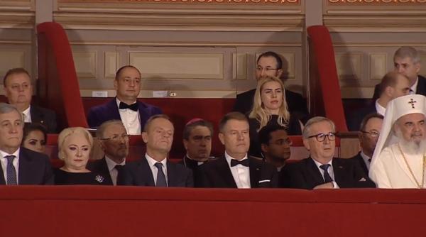 Ce au găsit oficialii străini prezenți la ceremoniile de la Ateneu  în camera de hotel 