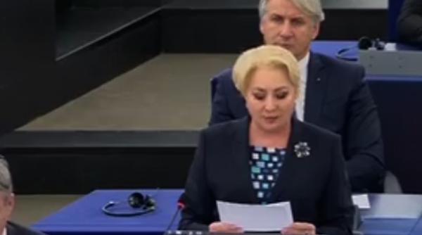 Dialog ÎNCINS între Dăncilă și Stolojan în plenul PE