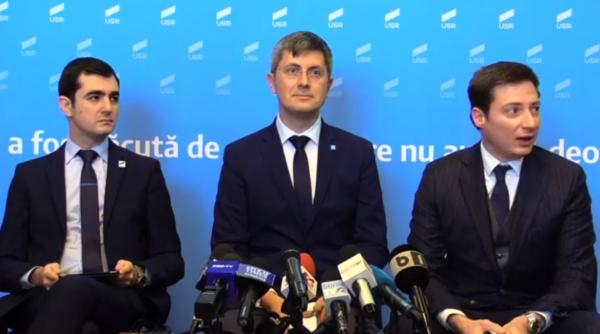 USR: „ROMÂNII să spună dacă HOȚII trebuie să CONDUCĂ statul sau să STEA la PUȘCĂRIE!”