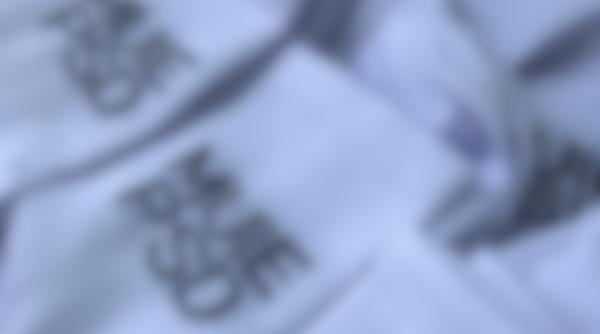 Șosetele M**E PSD, ultima fiță în materie de modă. Le-ai purta?