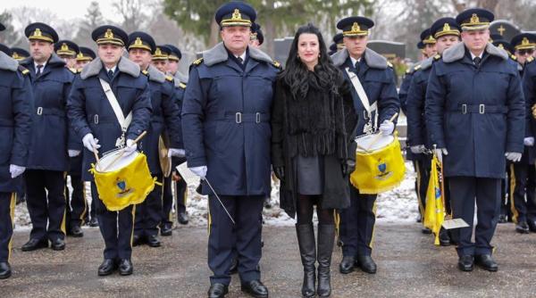 Austria. O ROMÂNCĂ a marcat Ziua Unirii. IMAGINE EMOȚIONANTĂ: militar austriac SALUTĂ tricolorul (FOTO)