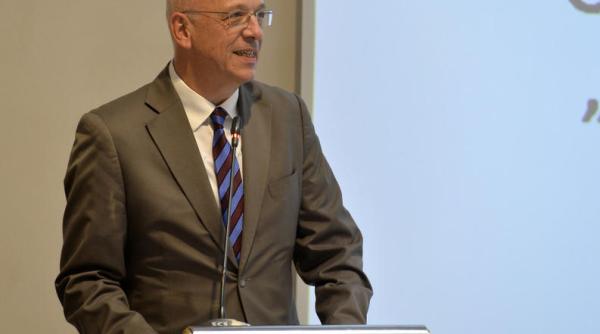 Ambasadorul Germaniei: „Urmărim cu anumită îngrijorare măsurile economice luate de Guvern”