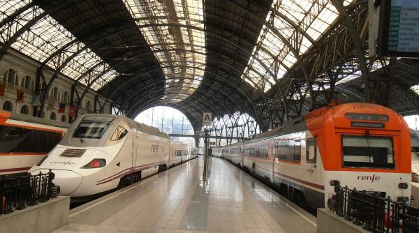 Doi ROMÂNI în trenul groazei din Barcelona. MAE, anunț de ultimă oră