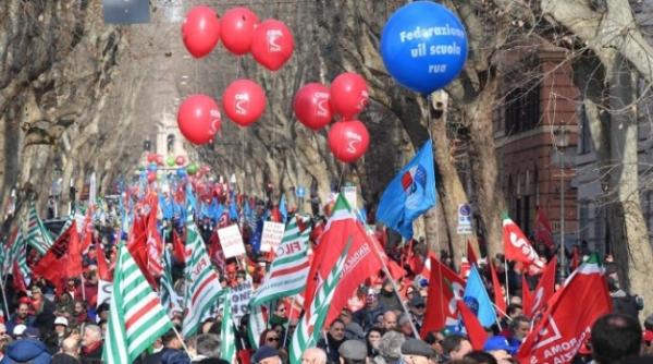 Italia. PROTEST în Roma: „Guvernul trebuie să intre în lumea reală”