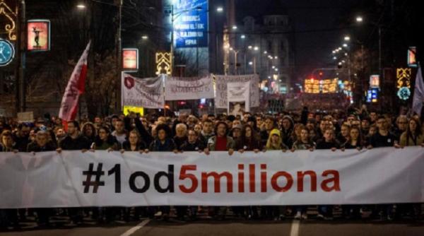 Serbia. PROTESTE de amploare pentru apărarea DEMOCRAȚIEI