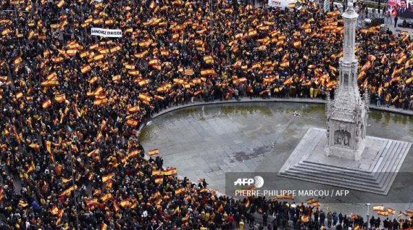 Spania. PROTEST de AMPLOARE. 45.000 de OAMENI în STRADĂ