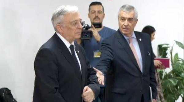 Isărescu l-a LĂSAT cu MÂNA ÎNTINSĂ pe Tăriceanu (VIDEO)