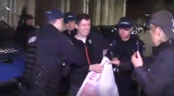 Noi PROTESTE la Ministerul Justiției. Jandarmii au SĂLTAT din nou protestatari. ULTIMA ORĂ