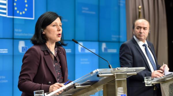 Toader, pus la PUNCT de un comisar european în fața jurnaliștilor: "Fără încercări de DISCREDITARE"