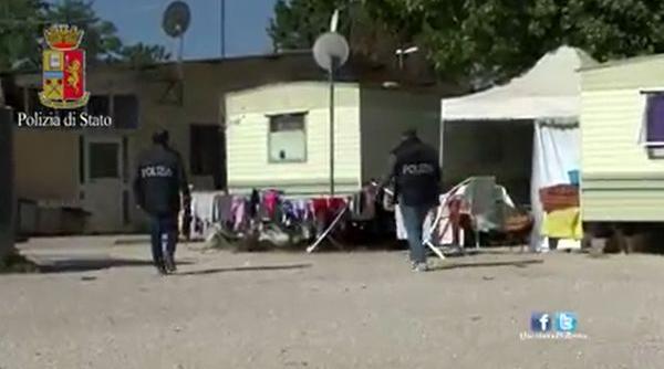 Tabără de romi INCENDIATĂ în Italia