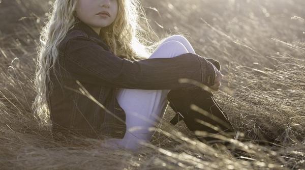 Italia. REVOLTĂTOR! O ROMÂNCĂ își VINDE bărbaților fiica de 13 ani. Micuța, AMENINȚATĂ cu MOARTEA (VIDEO)