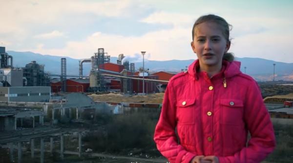 ELEVĂ de gimnaziu, MESAJ DUR pentru politicieni: „Îmi FURĂ viitorul” (VIDEO)