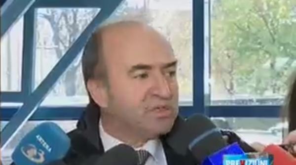 Toader, despre REMANIERE: "Sunt aici, până apare în Monitorul Oficial o altă numire"