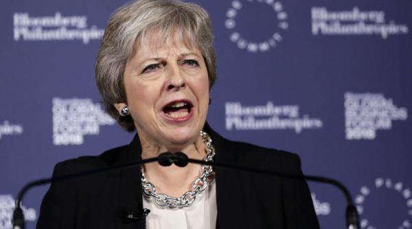 BREXIT. Theresa May poate pierde TOTUL. Amenințare primită de la nord irlandezi