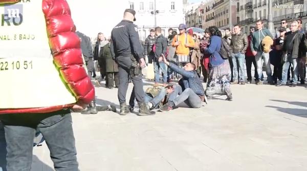 Spania. ANCHETĂ după ce câțiva ROMÂNI au fost LOVIȚI BRUTAL de agenți. REACȚIA autorităților