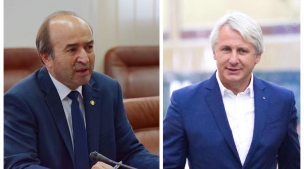 Moţiunile simple împotriva lui Tudorel Toader şi Eugen Teodorovici, dezbătute în Senat