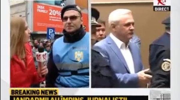 Protest la ÎCCJ. Jandarm către jurnalişti: "Asta înseamnă violenţă? Voi sunteţi agresivi, nu noi"