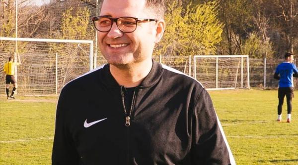 Studenţii cer demisia ministrului Tineretului şi Sportului