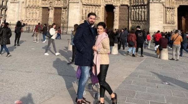 Incendiu Notre-Dame. O ROMÂNCĂ cunoscută povestește DEZASTRUL: „Sărea cenușa pe noi, plângeau în hohote”