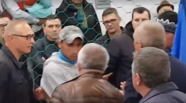 Bărbatul care l-a contrazis pe Dragnea, BRUSCAT violent de un primar PSD (VIDEO)
