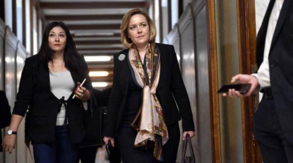 DGA o CONTRAZICE pe Carmen Dan