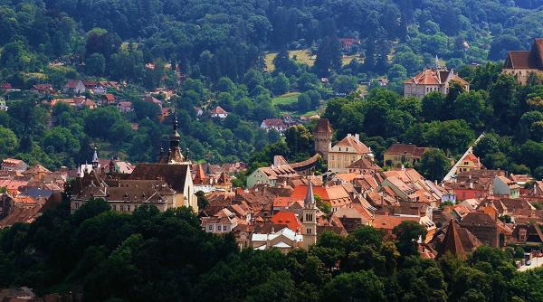 Oameni de afaceri din turism: Venim la minister pro bono