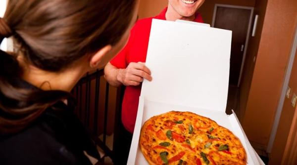 Irlanda. Ce făcea un INTERLOP ROMÂN sub pretextul că LIVREAZĂ pizza
