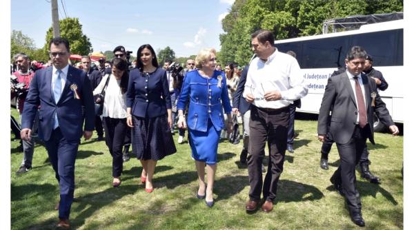 Viorica Dăncilă, la Izvorul Tămăduirii: „Să îi vindece pe cei care au ură” (FOTO)