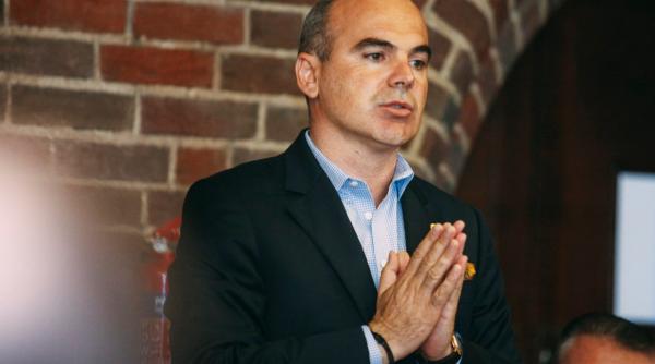 ALDE, răspuns IRONIC pentru Rareș Bogdan: „Nu vrea să-i numere lui Tăriceanu și altceva?”