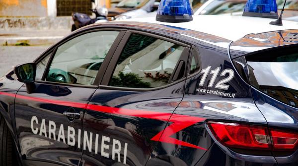 Italia. Un ROMÂN a vrut să dea MITĂ carabinierilor care l-au OPRIT în trafic. Ce a pățit 