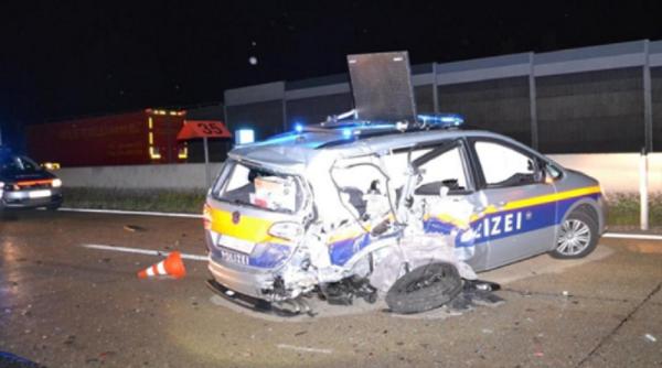 Austria. Șofer ROMÂN, implicat într-un ACCIDENT cumplit. A făcut PRAF mașina POLIȚIEI