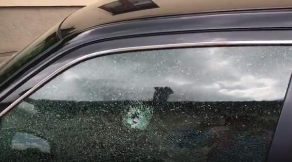 Maşina unui jurnalist, vandalizată: "Ofer RECOMPENSĂ. Cineva îmi vrea moartea" - FOTO