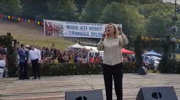 Corina Creţu, ieşire nervoasă chiar lângă Dăncilă: "Nici nu mă salută. Vă lăudaţi cu proiecte făcute din bani europeni" - VIDEO