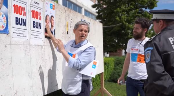 Dacian Cioloş, luat la rost de poliţie când lipea un afiş, în Alexandria - VIDEO