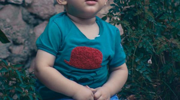 Detalii TERIFIANTE despre mama ROMÂNCĂ care trimitea în SUA filmulețe cu acte sexuale orale cu fiii săi de 3 și 7 ani