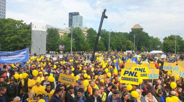 Acum în Piața Victoriei. Miting PNL 18 mai. LIVE VIDEO+TEXT
