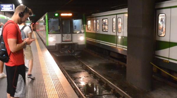 Italia. Un tânăr român, tâlhărit şi bătut cu bestialitate la metrou de doi bărbaţi