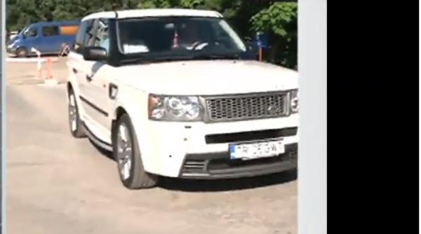 Ștefan Dragnea și-a vizitat tatăl la Rahova într-o mașina de 80 000 euro. FOTO 