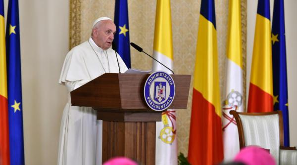 Papa Francisc, discurs ISTORIC la București: "Să ne gândim la milioanele de români plecați în alte țări"