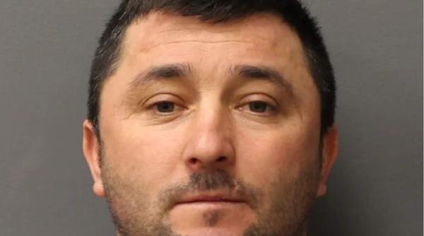 UK. Românul care și-a BĂTUT iubita până aproape de moarte și-a primit PEDEAPSA. Câți ani va petrece în închisoare