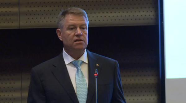 Klaus Iohannis: "Codul fiscal a fost schimbat de mai multe ori decât zilele anului trecut. O contraperformanţă rarisimă"