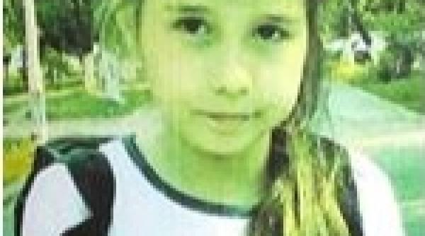 Fetiță de 10 ani DISPĂRUTĂ de acasă. A fost certată din cauza notelor