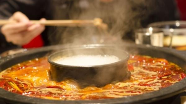 Belgia. O ROMÂNCĂ a trăit câteva clipe MEMORABILE într-un restaurant