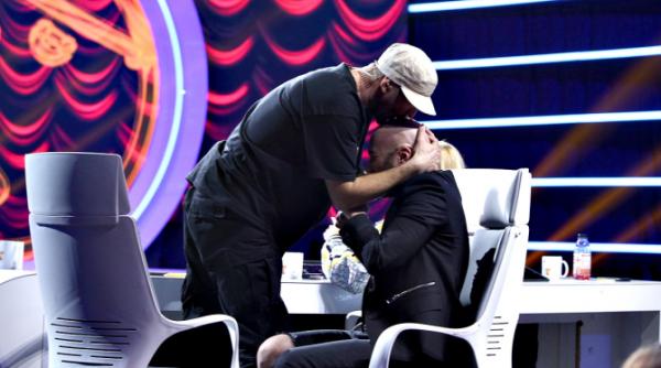 Polițistii vor să dea în JUDECATĂ trupa Paraziții, după ultima melodie 